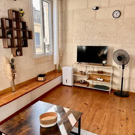 De Garonne - Face A Bordeaux Appartement *
